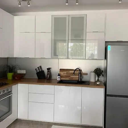 Apartment 2 Bedroom Across The Sea Garden - Brand New, Parking Varna
