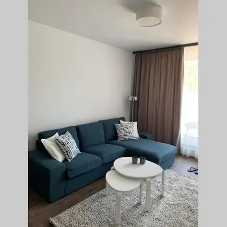 2 Bedroom Across The Sea Garden - Brand New, Parking * Varna